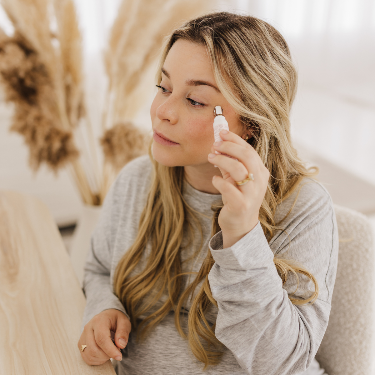 Brighten YOU. Revitalising Eye Serum