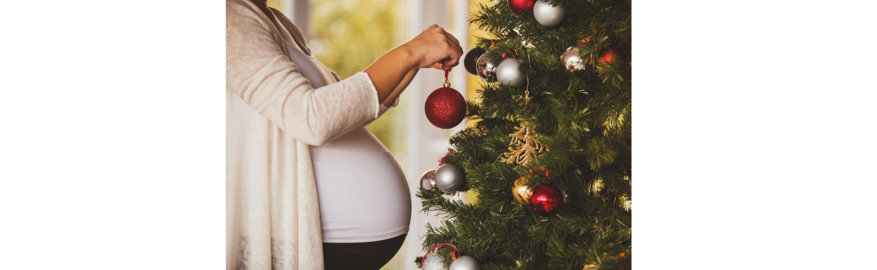 🎄 Being Pregnant Over the Holidays: How to Enjoy the Season and Care for Yourself